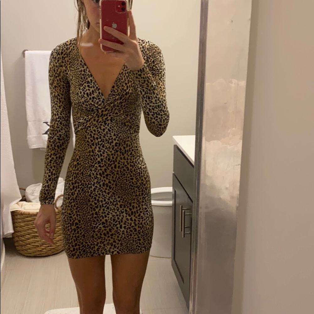 Leopard fitted dress